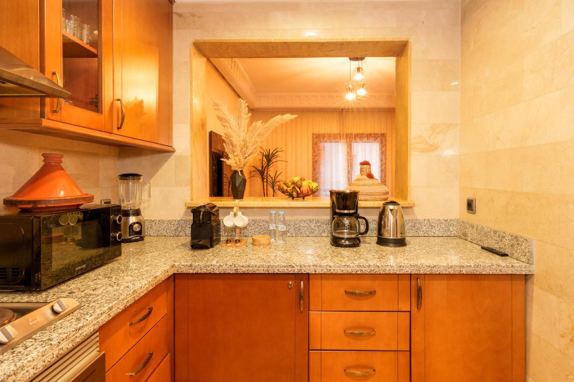 Appartement Haut Standing Gueliz Plaza Avec Vue Marrakesh Exteriör bild