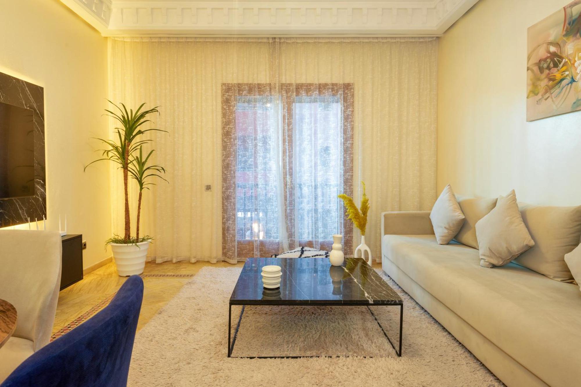 Appartement Haut Standing Gueliz Plaza Avec Vue Marrakesh Exteriör bild